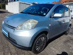 Silber Gebraucht 2006 Daihatsu Sirion Kleinwagen | 2.390 € (Fairer Preis)