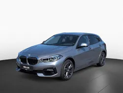 Skyscraper grau Gebraucht 2022 BMW 120 Performance Kleinwagen | 25.990 € (Guter Preis)