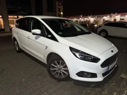 Weiß Gebraucht 2016 Ford S-MAX Titanium Van / Kleinbus | 15.290 € (Fairer Preis)