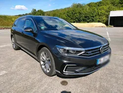 Grau Gebraucht 2021 VW Passat GTE Kombi | 19.650 € (Fairer Preis)