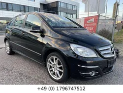 Schwarz Gebraucht 2009 Mercedes B200 Sport Van / Kleinbus | 3.800 € (Fairer Preis)