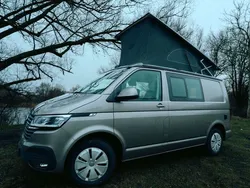 Beige Neu 2025 VW T6.1 California Van | 69.999 €