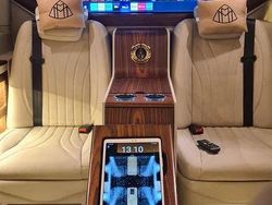 Gebraucht 2020 Mercedes V250 Avantgarde Van / Kleinbus | 79.999 €