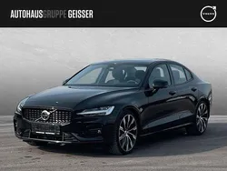 Onyx schwarz Gebraucht 2023 Volvo S60 Ultimate Limousine | 37.750 € (Fairer Preis)