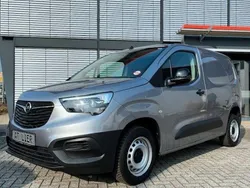 Grau Gebraucht 2023 Opel Combo Edition Van / Kleinbus | 16.490 € (Fairer Preis)