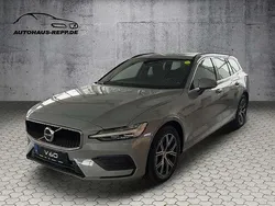 Vapour grey Gebraucht 2024 Volvo V60 Core Kombi | 40.890 € (Teuer)
