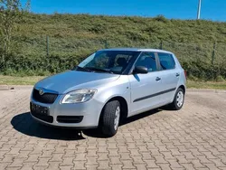 Silber Gebraucht 2008 Skoda Fabia Kleinwagen | 2.499 € (Fairer Preis)