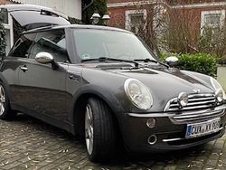 Grau Gebraucht 2005 Mini ONE Kleinwagen | 3.900 € (Etwas zu teuer)