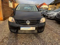 Schwarz Gebraucht 2006 VW Golf Plus Cross Trendline Van / Kleinbus | 3.999 € (Fairer Preis)