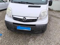 Weiß Gebraucht 2011 Opel Vivaro Van | 3.300 €