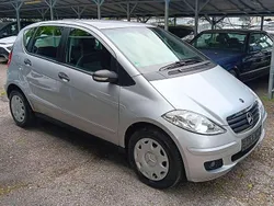 Silber Gebraucht 2007 Mercedes B150 Van / Kleinbus | 3.950 € (Fairer Preis)