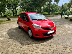 Rot Gebraucht 2012 Toyota Yaris Cool Kleinwagen | 6.200 € (Fairer Preis)