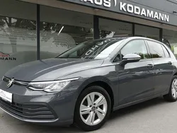 Grau Gebraucht 2020 VW Golf VII Life Limousine | 18.770 € (Fairer Preis)