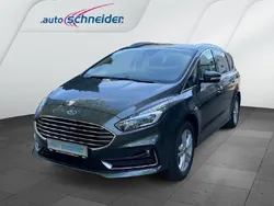 Magneticgrau (metallic) Gebraucht 2023 Ford S-MAX Titanium Van / Kleinbus | 46.590 €