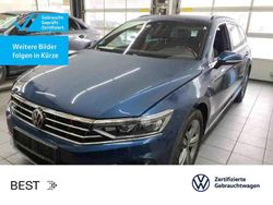 Aquamarinblau metallic Gebraucht 2022 VW Passat R-line Kombi | 28.449 € (Fairer Preis)