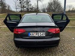 Grau Gebraucht 2008 Audi A4 Ambiente Limousine | 8.000 € (Fairer Preis)