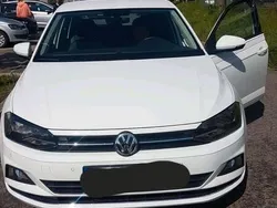Weiß Gebraucht 2018 VW Polo Classicline Limousine | 13.000 € (Guter Preis)
