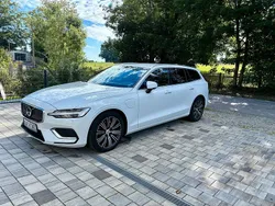 Weiß Gebraucht 2020 Volvo V60 Inscription Kombi | 35.250 € (Teuer)