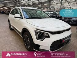 Weiß Gebraucht 2023 Kia e-Niro Vision SUV | 25.970 € (Fairer Preis)