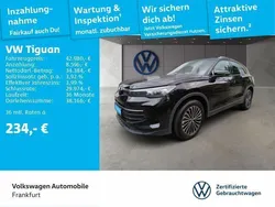 Deep black perleffekt Gebraucht 2024 VW Tiguan Life SUV | 42.980 € (Superpreis)