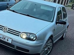 Silber Gebraucht 1998 VW Golf IV GTI Kleinwagen | 4.500 €