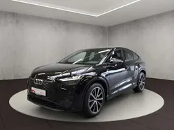 Mythosschwarz metallic Gebraucht 2022 Audi Q4 e-tron SUV | 31.700 € (Teuer)