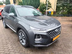 Grau Gebraucht 2019 Hyundai Santa Fe Premium SUV | 26.900 € (Etwas zu teuer)