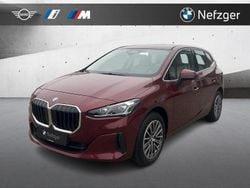 Piemont rot metallic Gebraucht 2023 BMW 218 Active Tourer Sport Line Van / Kleinbus | 26.620 € (Fairer Preis)