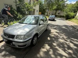 Grau Gebraucht 2001 VW Polo Limousine | 500 € (Superpreis)