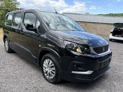 Schwarz Gebraucht 2020 Peugeot Rifter Active Van / Kleinbus | 18.500 € (Guter Preis)