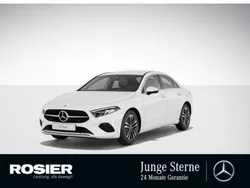 Weiss / polarweiß Gebraucht 2024 Mercedes A200 Advanced Kleinwagen | 30.127 € (Fairer Preis)
