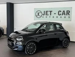 Schwarz Gebraucht 2023 Fiat 500e La Prima Kleinwagen | 22.900 € (Etwas zu teuer)