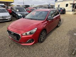 Rot Gebraucht 2019 Hyundai i30 Style Kombi | 12.990 € (Guter Preis)