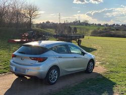 Silber Gebraucht 2017 Opel Astra Kombi | 9.199 € (Etwas zu teuer)