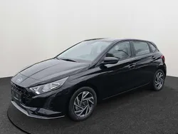 Grau Gebraucht 2024 Hyundai i20 Trend Limousine | 20.990 € (Fairer Preis)
