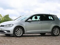 Silber Gebraucht 2019 VW Golf VII Comfortline Kombi | 14.000 € (Fairer Preis)
