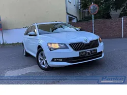 Weiß Gebraucht 2018 Skoda Superb Ambition Kombi | 14.890 € (Fairer Preis)