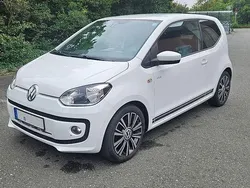 Weiß Gebraucht 2015 VW up! CLUB Kleinwagen | 6.900 € (Etwas zu teuer)