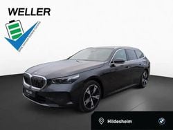Sophistograu (grau) Gebraucht 2024 BMW i5 Comfort Edition Kombi | 50.950 € (Superpreis)