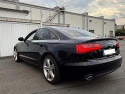 Schwarz Gebraucht 2012 Audi A6 S-Line Limousine | 9.999 €