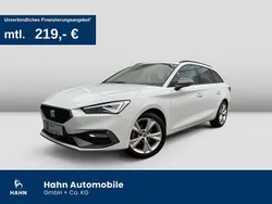 Weiß Gebraucht 2024 Seat Leon FR Limousine | 26.430 € (Fairer Preis)