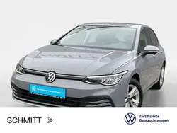 Mondsteingrau Gebraucht 2020 VW Golf VIII Life Limousine | 18.499 € (Fairer Preis)
