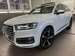 Weiß Gebraucht 2018 Audi Q7 Ambiente SUV | 35.988 € (Etwas zu teuer)