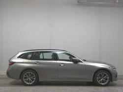 Grau Gebraucht 2022 BMW 330e Sport Line Kombi | 23.980 € (Guter Preis)