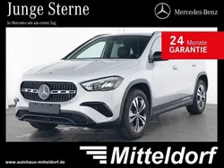 Iridiumsilber Gebraucht 2023 Mercedes GLA250 Progressive SUV | 43.880 €