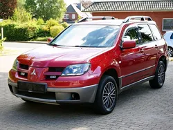 Rot Gebraucht 2004 Mitsubishi Outlander SUV | 3.950 € (Fairer Preis)