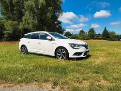 Weiß Gebraucht 2016 Renault Mégane GrandTour Bose Edition Kombi | 9.999 € (Guter Preis)