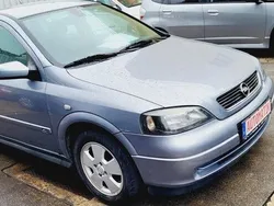 Silber Gebraucht 2003 Opel Astra Basis Limousine | 2.750 € (Etwas zu teuer)