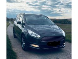 Grau Gebraucht 2019 Ford Galaxy Van / Kleinbus | 17.500 € (Fairer Preis)