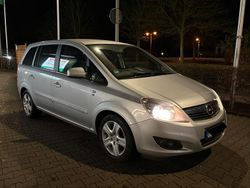 Silber Gebraucht 2010 Opel Zafira Van / Kleinbus | 3.299 € (Fairer Preis)